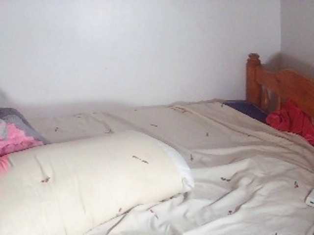 Goldenhour-diva live cam on BongaCams