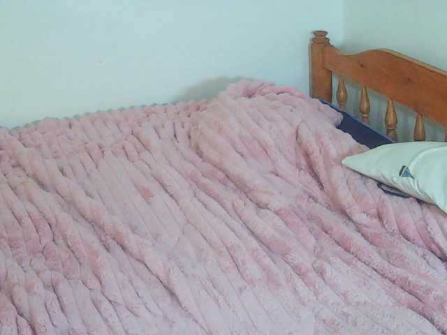 Goldenhour-diva live cam on BongaCams