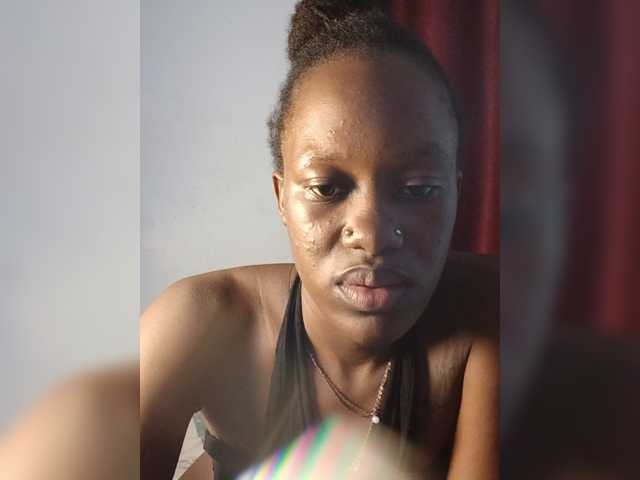 Goldenhour-diva live cam on BongaCams