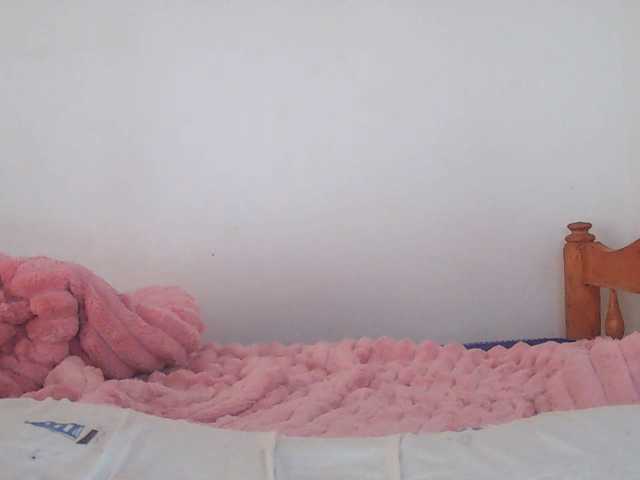 Goldenhour-diva live cam on BongaCams