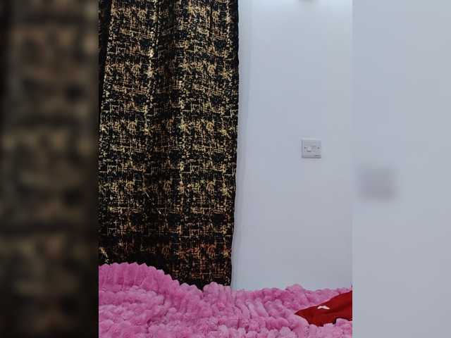 Goldenhour-diva live cam on BongaCams