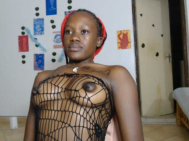 Goldenhour-diva live cam on BongaCams