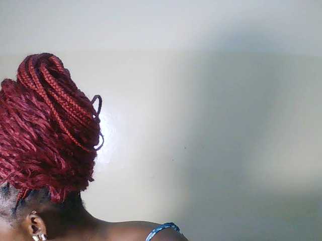 Goldenhour-diva live cam on BongaCams