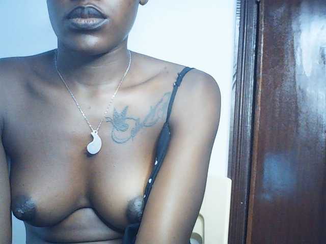 Goldenhour-diva live cam on BongaCams