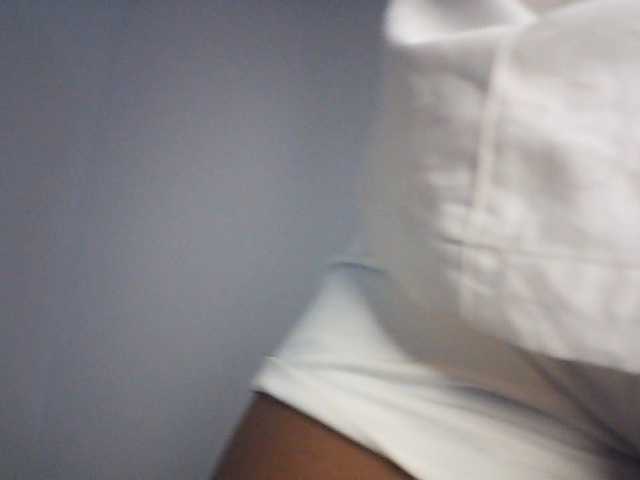 Goldenhour-diva live cam on BongaCams