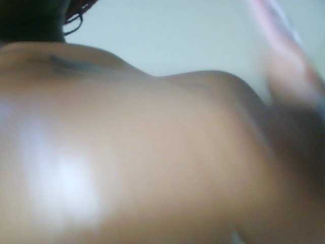 Goldenhour-diva live cam on BongaCams