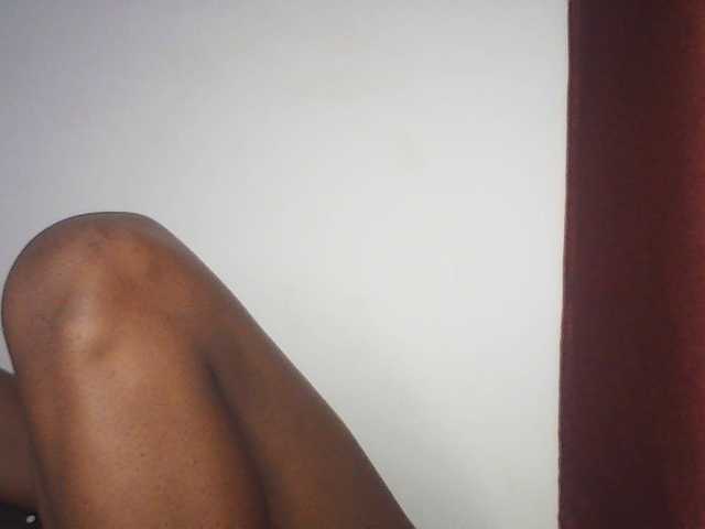 Goldenhour-diva live cam on BongaCams