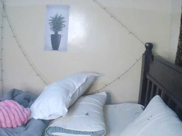 Goldenhour-diva live cam on BongaCams