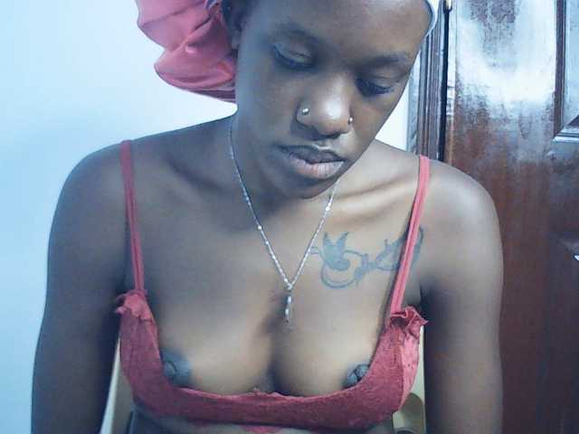 Goldenhour-diva live cam on BongaCams