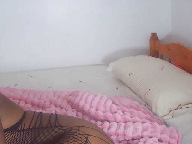 Goldenhour-diva live cam on BongaCams