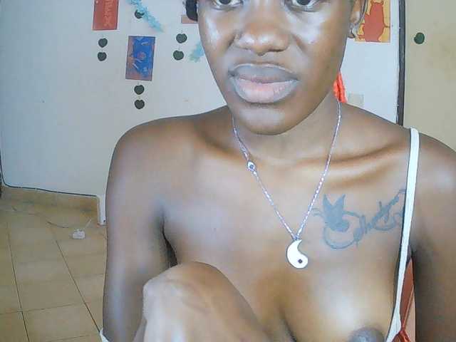 Goldenhour-diva live cam on BongaCams