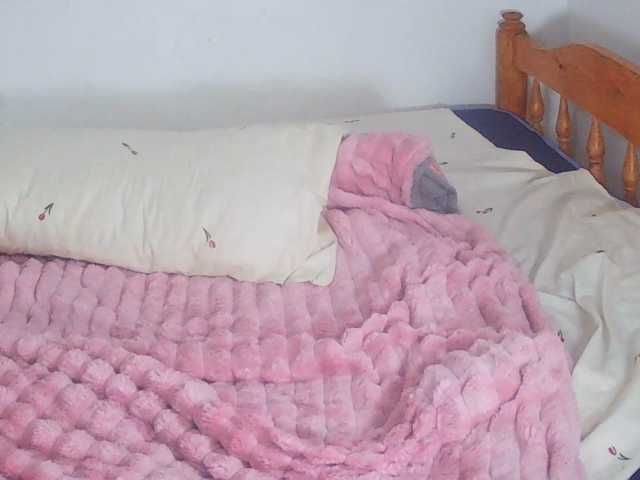Goldenhour-diva live cam on BongaCams