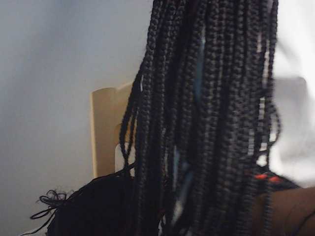 Goldenhour-diva live cam on BongaCams