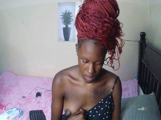 Goldenhour-diva live cam on BongaCams