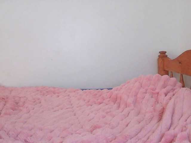 Goldenhour-diva live cam on BongaCams
