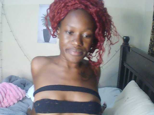 Goldenhour-diva live cam on BongaCams