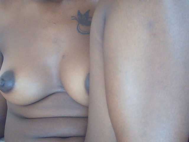 Goldenhour-diva live cam on BongaCams