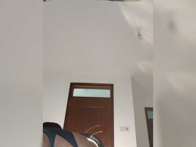 Goldenhour-diva live cam on BongaCams