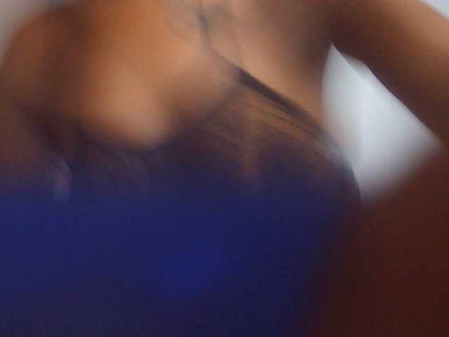 Goldenhour-diva live cam on BongaCams