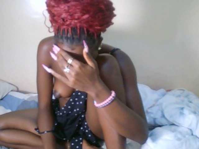 Goldenhour-diva live cam on BongaCams