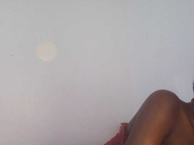 Goldenhour-diva live cam on BongaCams