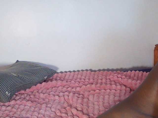 Goldenhour-diva live cam on BongaCams