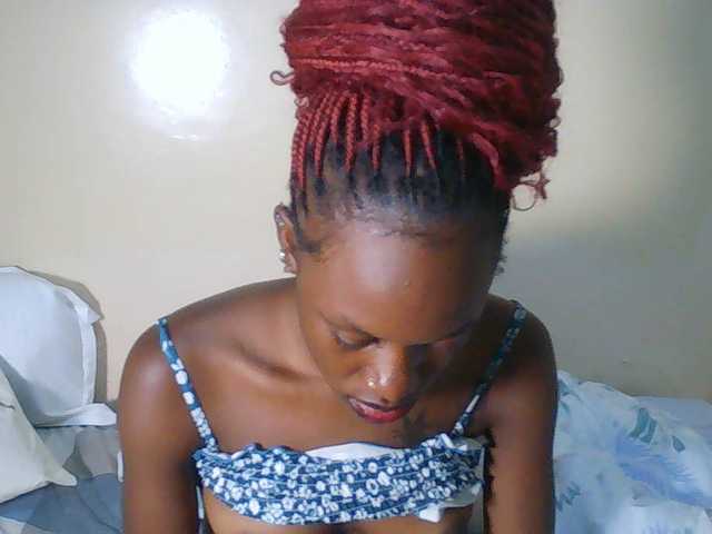 Goldenhour-diva live cam on BongaCams