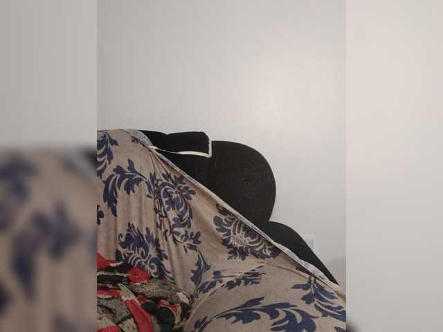 Goldenhour-diva live cam on BongaCams