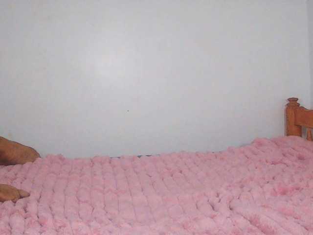 Goldenhour-diva live cam on BongaCams