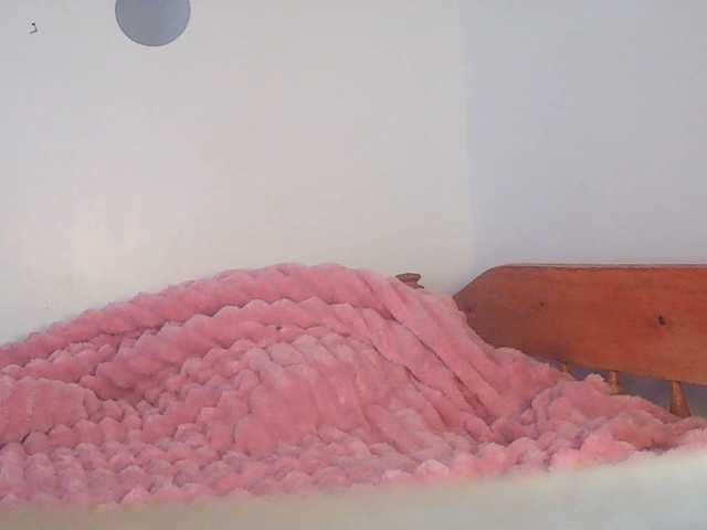 Goldenhour-diva live cam on BongaCams