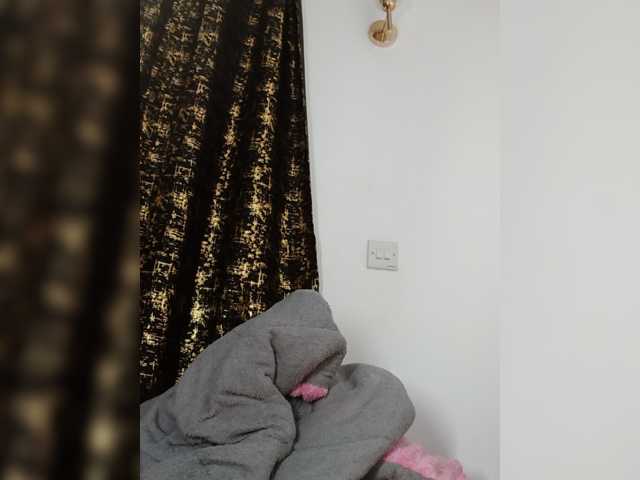 Goldenhour-diva live cam on BongaCams