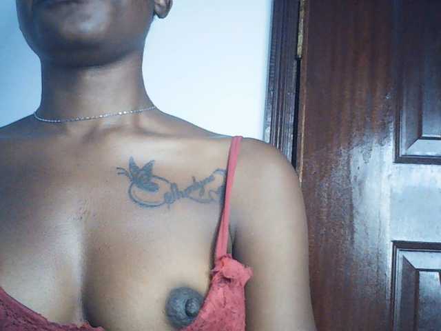 Goldenhour-diva live cam on BongaCams