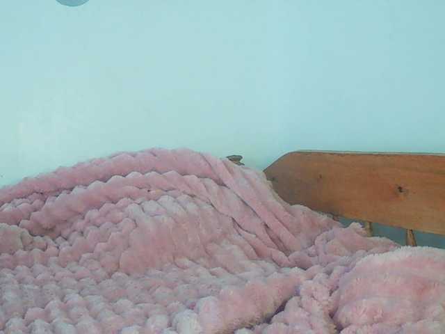 Goldenhour-diva live cam on BongaCams