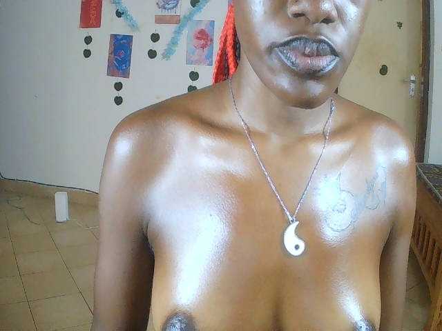 Goldenhour-diva live cam on BongaCams