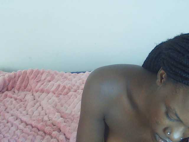 Goldenhour-diva live cam on BongaCams