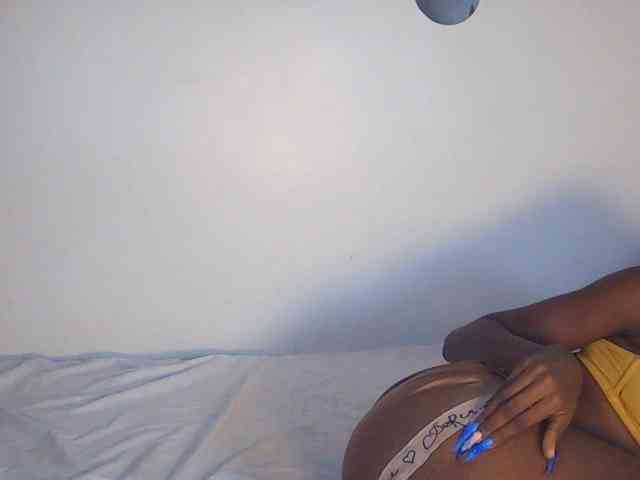 Goldenhour-diva webcam