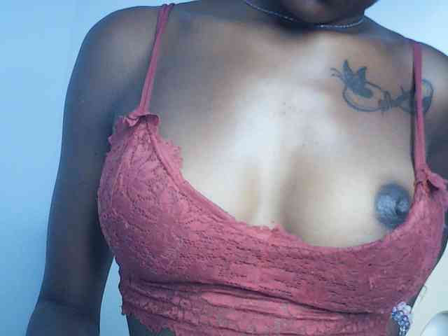 Goldenhour-diva webcam