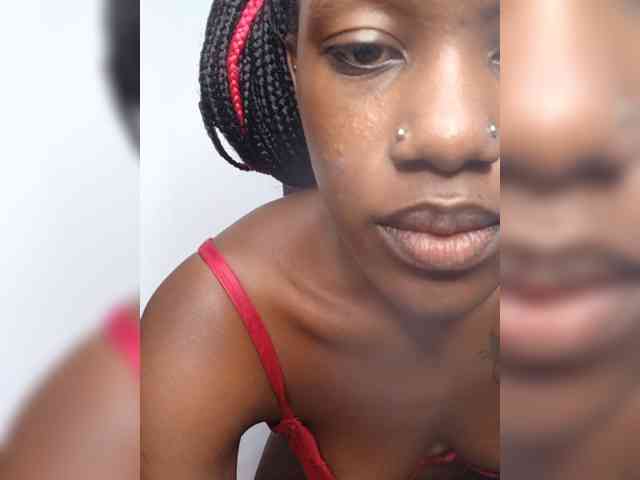 Goldenhour-diva webcam