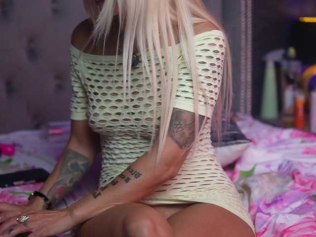 DonnaDubai live cam on BongaCams