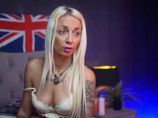 DonnaDubai live cam on BongaCams