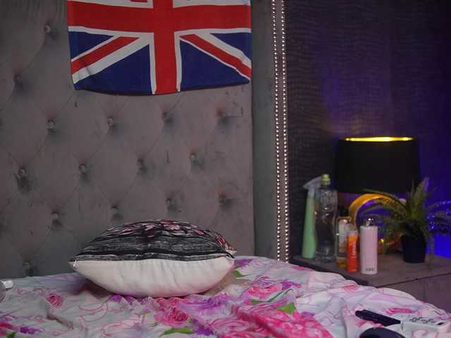 DonnaDubai live cam on BongaCams