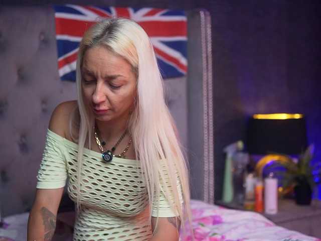 DonnaDubai live cam on BongaCams