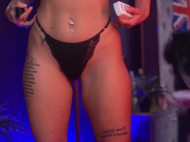 DonnaDubai live cam on BongaCams