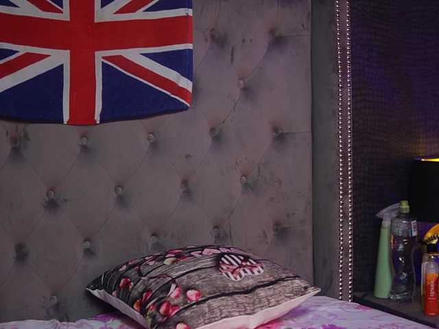 DonnaDubai live cam on BongaCams