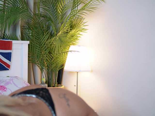 DonnaDubai live cam on BongaCams
