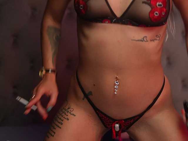 DonnaDubai live cam on BongaCams
