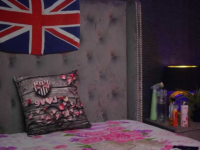 DonnaDubai live cam on BongaCams