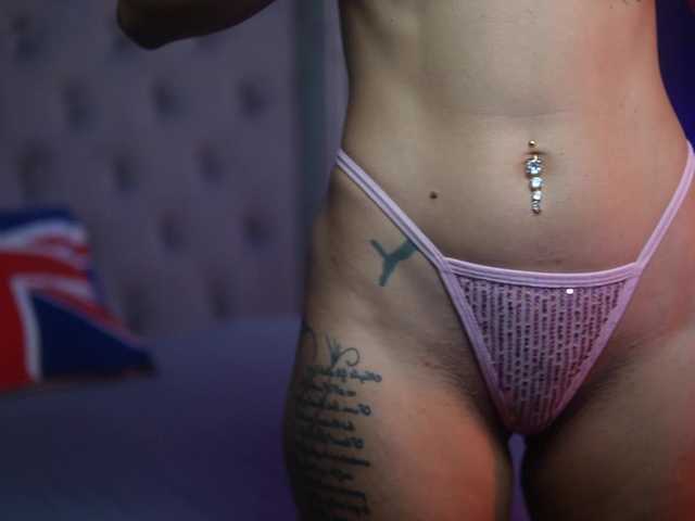 DonnaDubai live cam on BongaCams