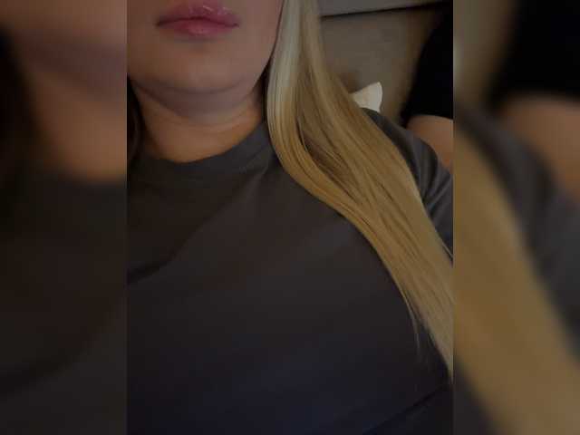SoSweetCouple live webcam show