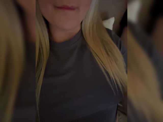 Hotcouple777 live cam on BongaCams
